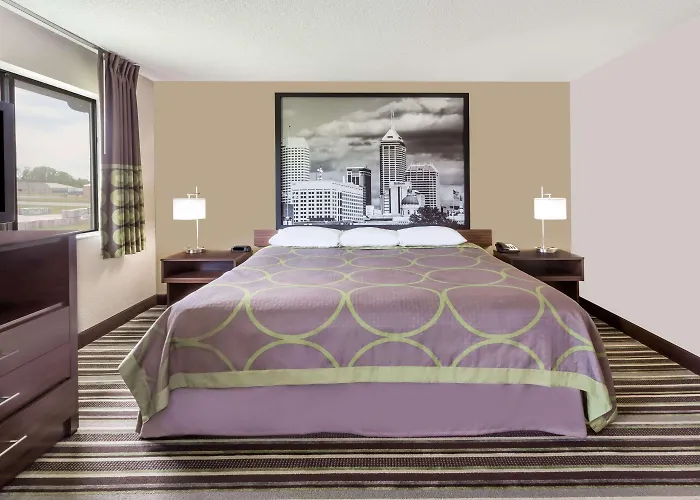 Super 8 By Wyndham Plymouth
