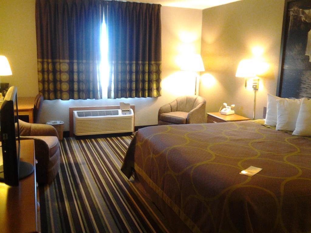 Hotel Super 8 By Wyndham Plymouth